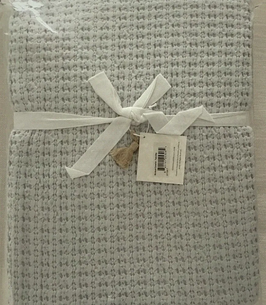 $248 New Serena & Lily Montauk Coverlet Blanket Sky Cotton Blue Bedspread Twin .