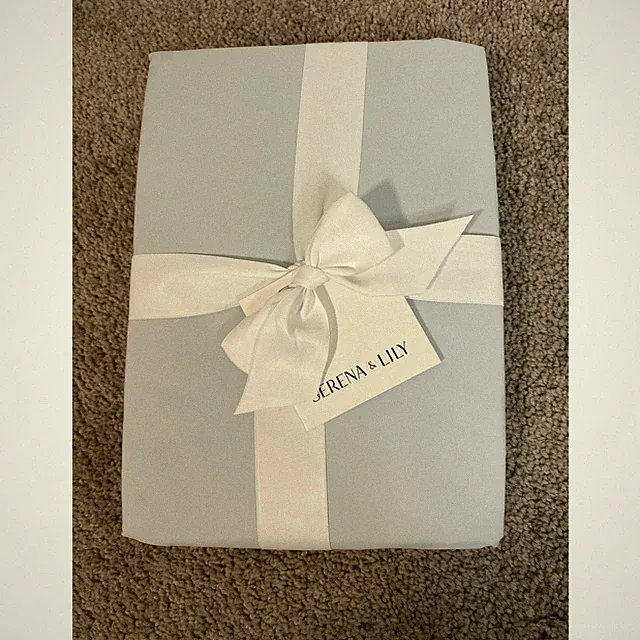 NWT Serena & Lily Essential Percale Fitted Sheet Twin Sheet, Sky Cotton