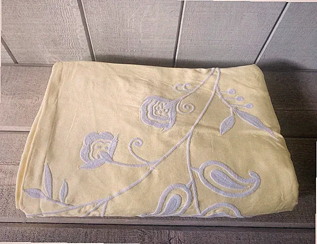 SERENA & LILY Duvet Yellow Embroidered Twin