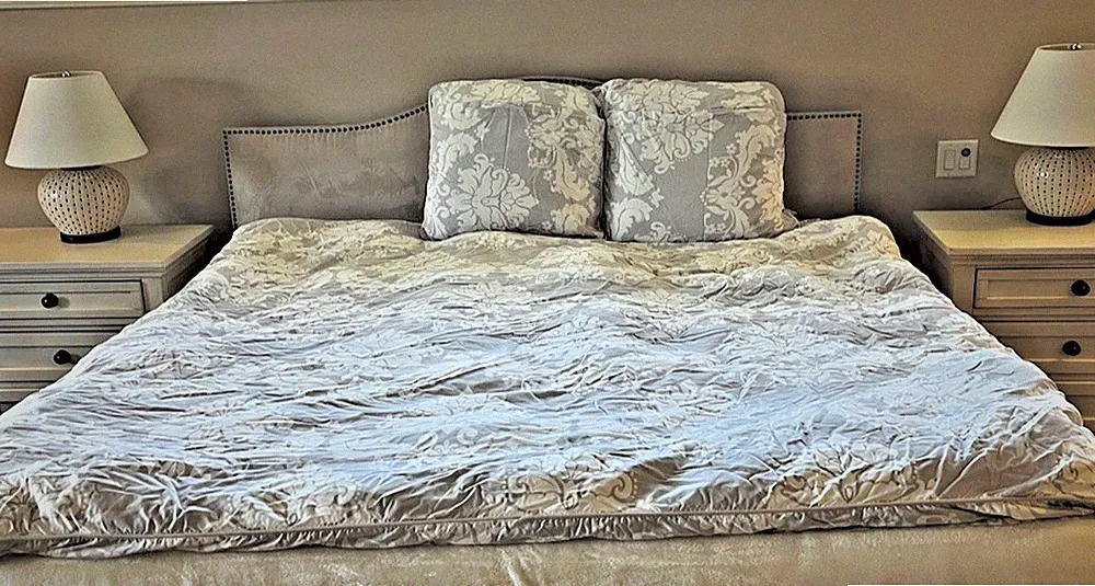 SERENA & LILY Gray Queen Duvet Cover and 2 Euro Pillow Covers